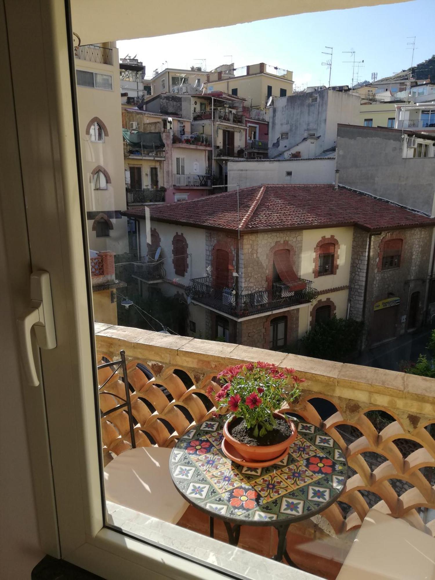 Tao House Apartment Таормина Екстериор снимка